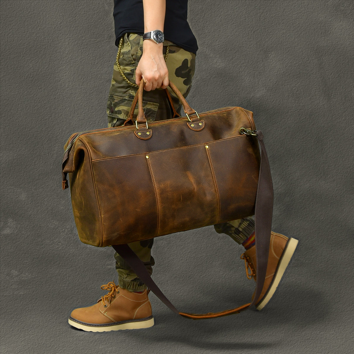 Men's Large Capacity Genuine Leather Travel Bag
