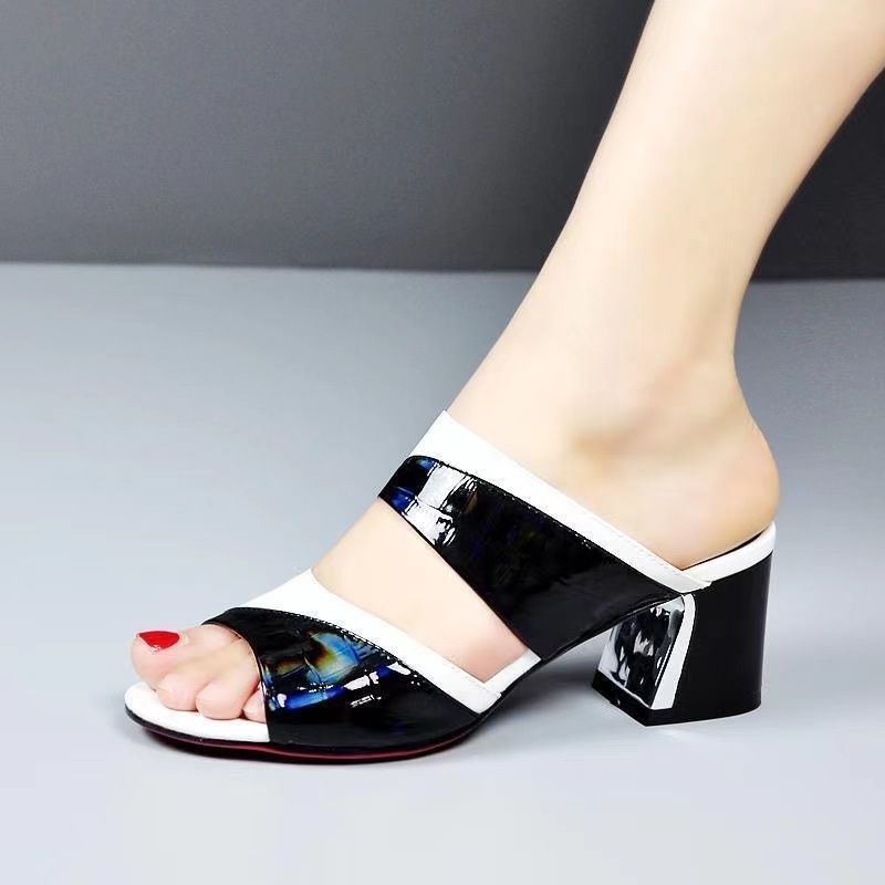 Fashion Western Style Ladies Leather Slippers