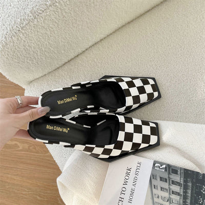 Online Celebrity Half Slippers Are Worn By Women