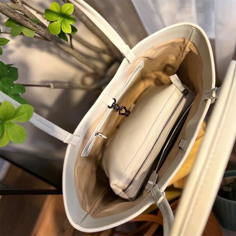 Large Capacity Genuine Leather Women's Bag With One Shoulder